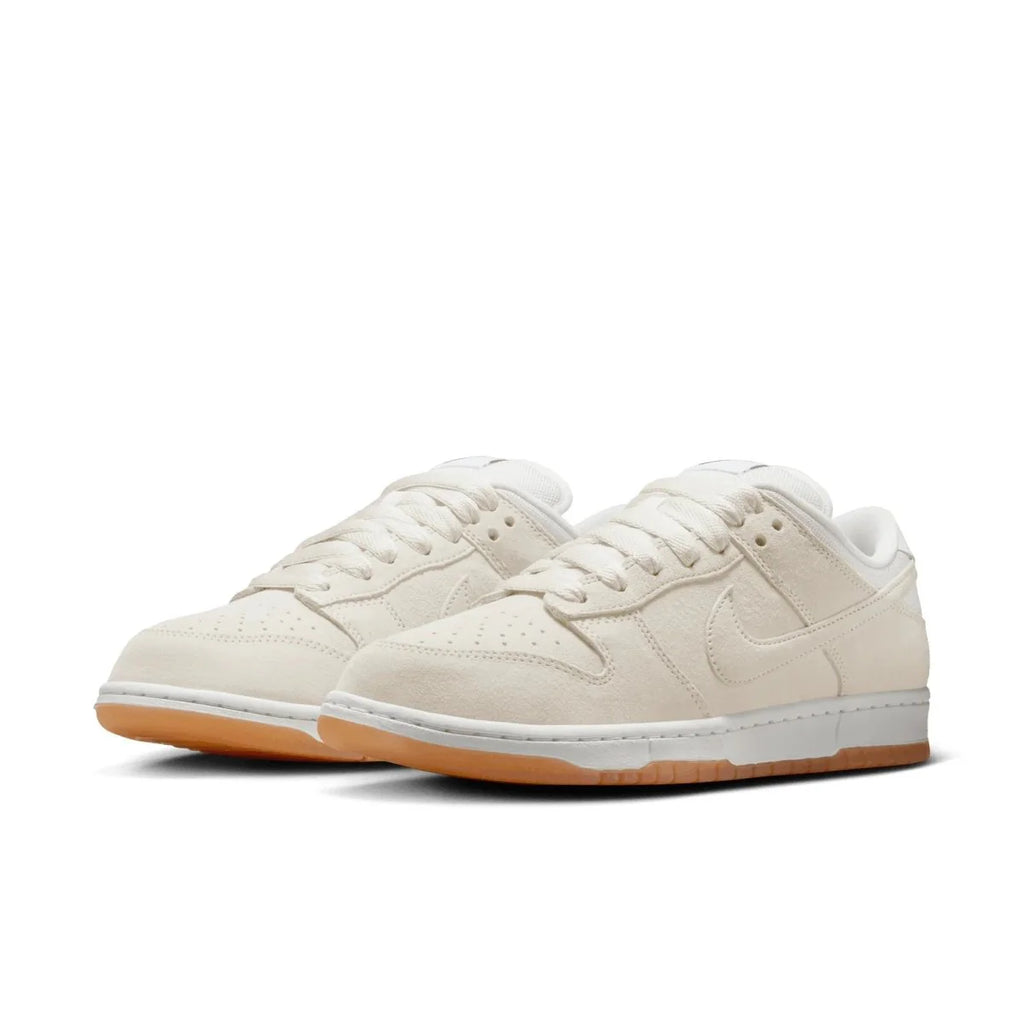 NIKE SB DUNK LOW PRO B IN PALE IVORY/PALE IVORY-SUMMIT WHITE-WHITE