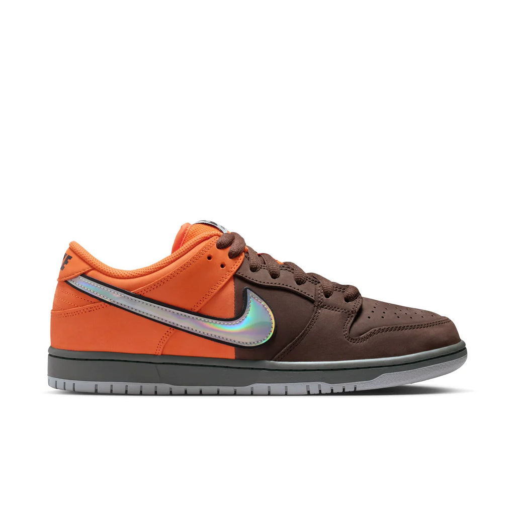 Nike SB - Dunk Low Pro in Safety Orange/Wolf Grey-Baroque-Brown
