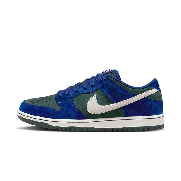 Nike SB Dunk Low - Deep Royal Blue / Vintage Green
