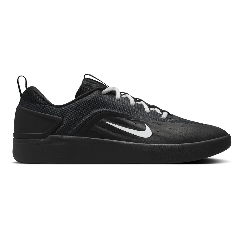 Nike SB Zoom Nyjah 4 - Black/White