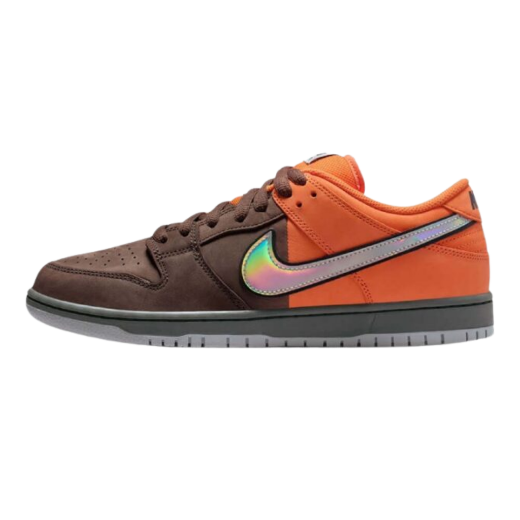 Nike SB - Dunk Low Pro in Safety Orange/Wolf Grey