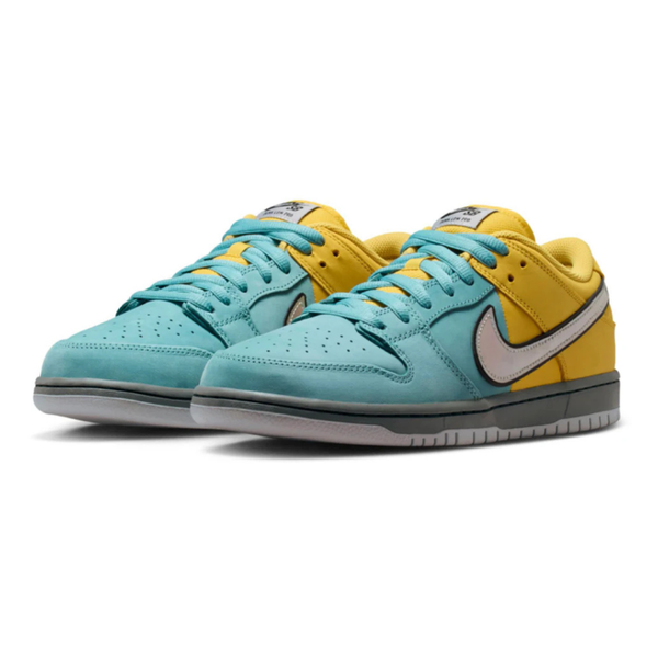 Nike SB Dunk Low Pro Muni Fast Pass in Lightening/Wolf Grey